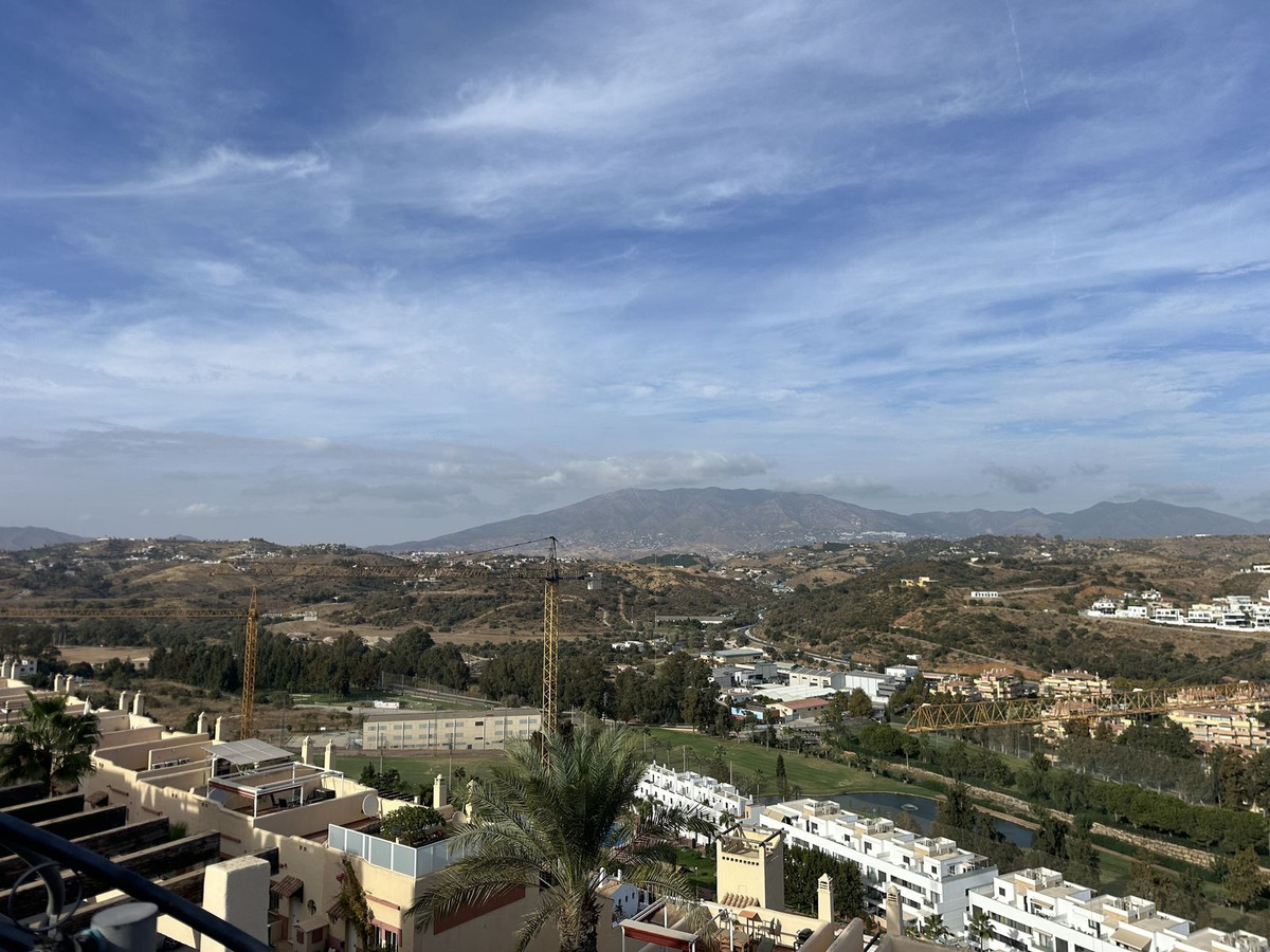 a020e26dd13db91ef4811ed04cf2fc4b - 20