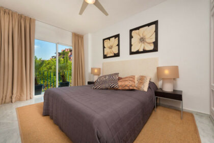 a10c7ec8e03bf8c9aecd703836ac6c99 - 18