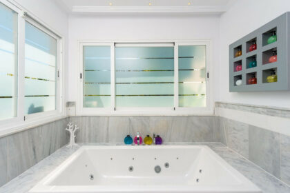 a10c7ec8e03bf8c9aecd703836ac6c99 - 22