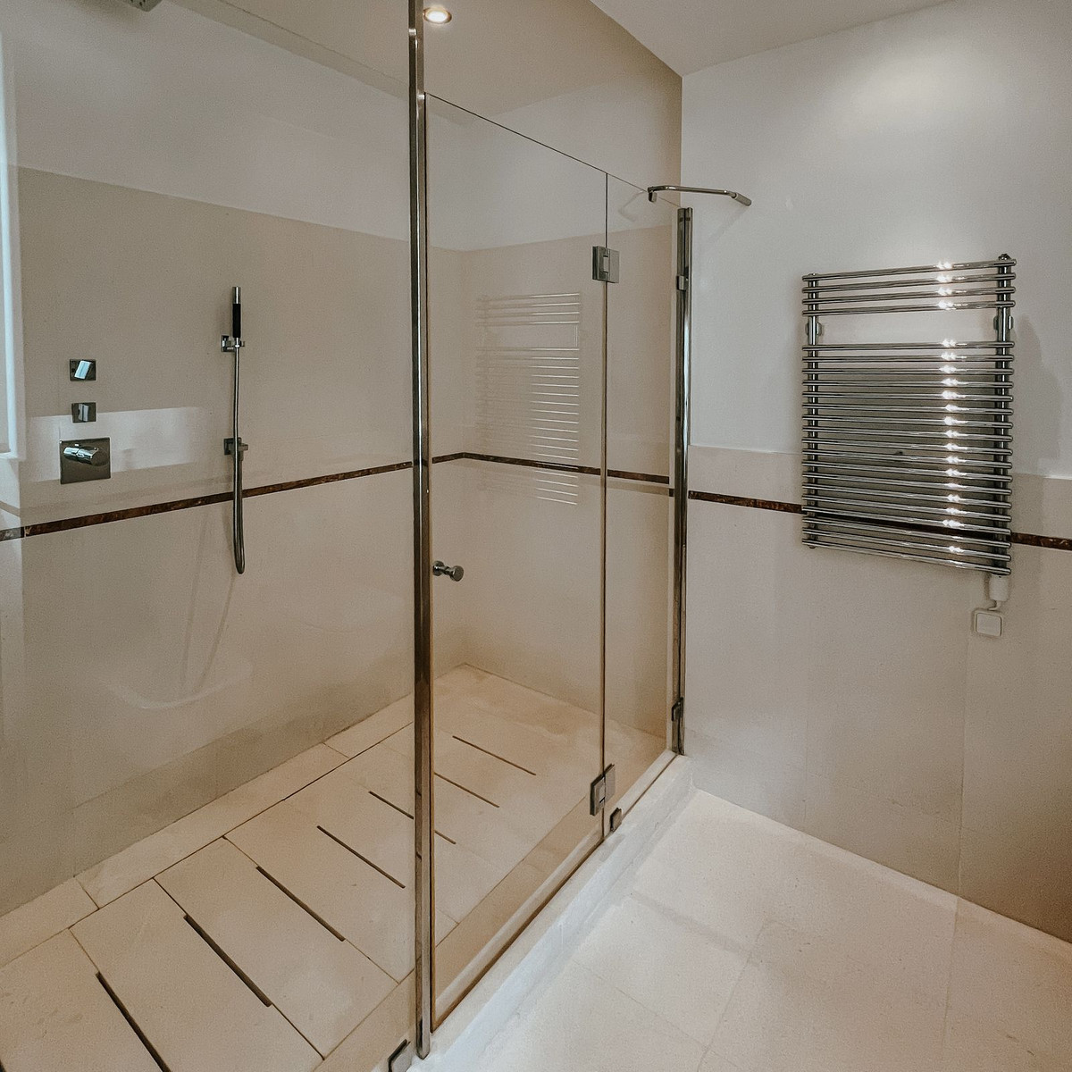 a12d83ff5ef9d02b131d31390708c6f6 - 43