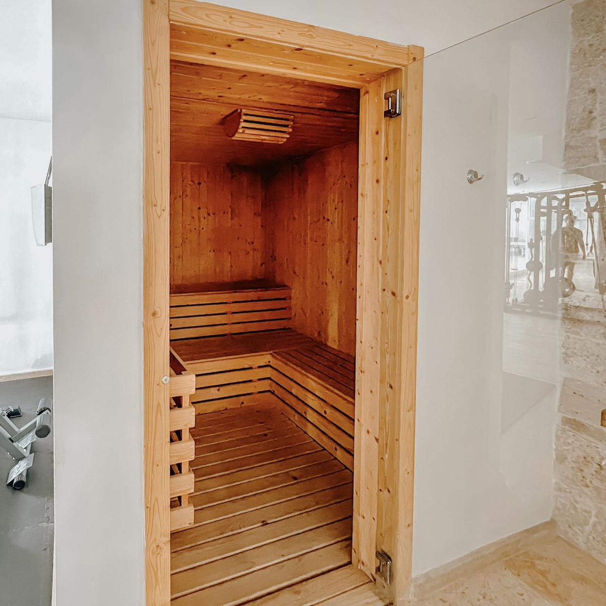 a12d83ff5ef9d02b131d31390708c6f6 - 56