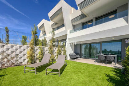 a15a3c357123c10be5bd54de6a495304 - 1