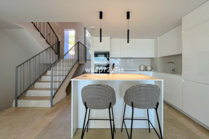 a15a3c357123c10be5bd54de6a495304 - 14