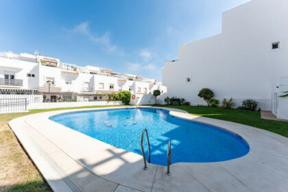 a212fb8966335afe4817d6fc831f2765 - 24