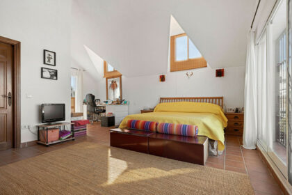 a25a9c23c0d8a91ce122a0f6d05121cc - 17