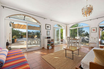 a25a9c23c0d8a91ce122a0f6d05121cc - 21