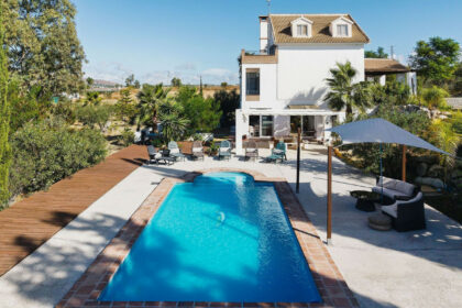 a25a9c23c0d8a91ce122a0f6d05121cc - 32