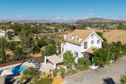 a25a9c23c0d8a91ce122a0f6d05121cc - 34