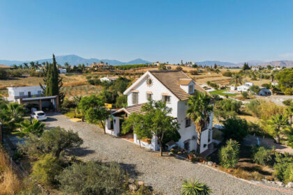 a25a9c23c0d8a91ce122a0f6d05121cc - 35