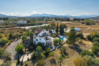 a25a9c23c0d8a91ce122a0f6d05121cc - 36