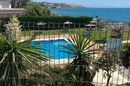 a2700245a7f768b157d0ccd082cd8da2 - 10