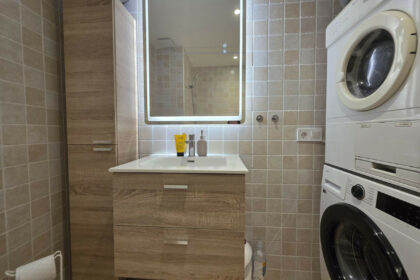 a2a7f11d3d7315857d16866cc85c8e22 - 31