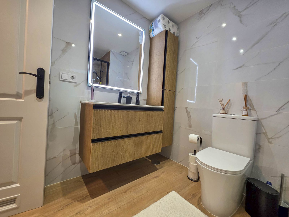 a2a7f11d3d7315857d16866cc85c8e22 - 34