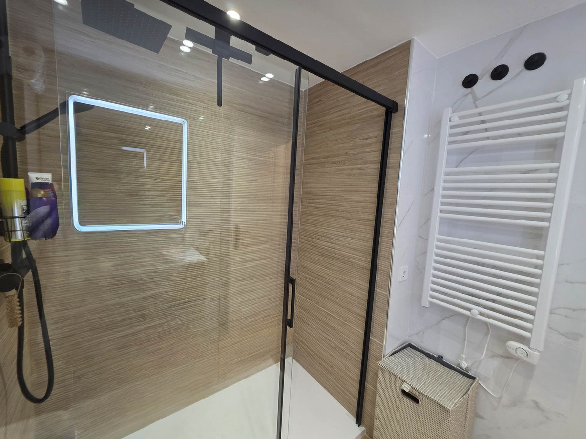 a2a7f11d3d7315857d16866cc85c8e22 - 36