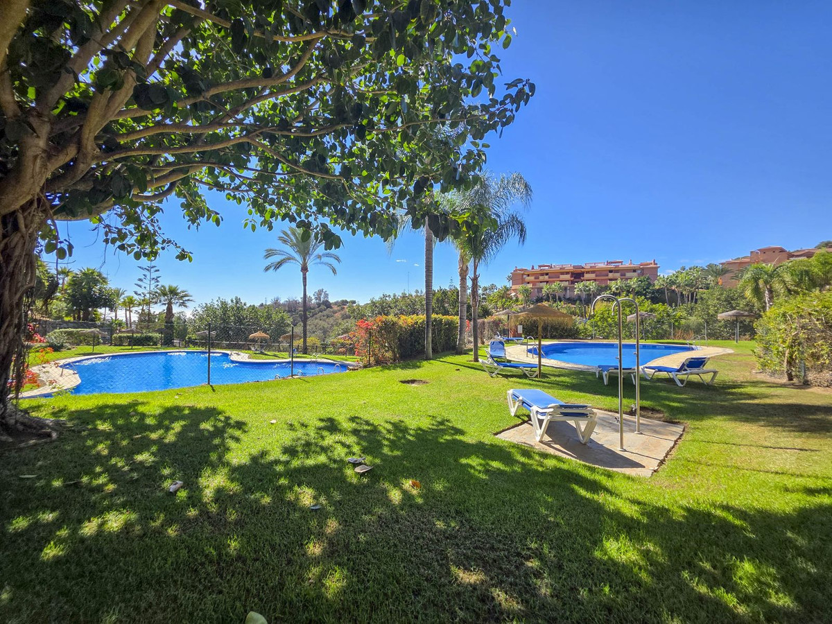 a2a7f11d3d7315857d16866cc85c8e22 - 43