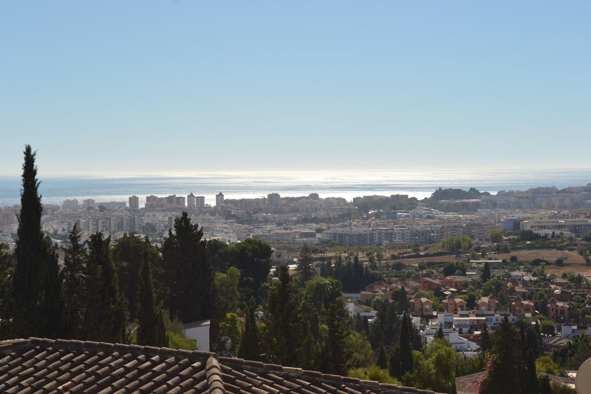 a40e3a897f1685494ba024e83099a0ab - 6