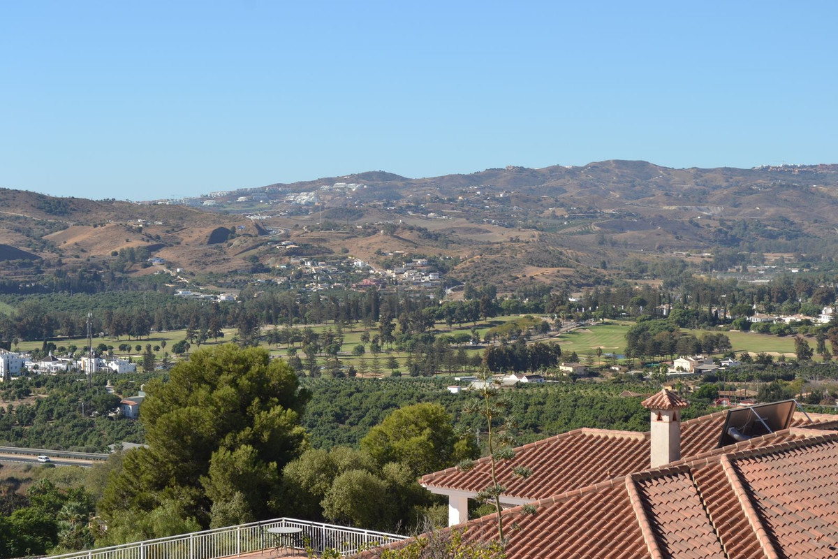 a40e3a897f1685494ba024e83099a0ab - 7