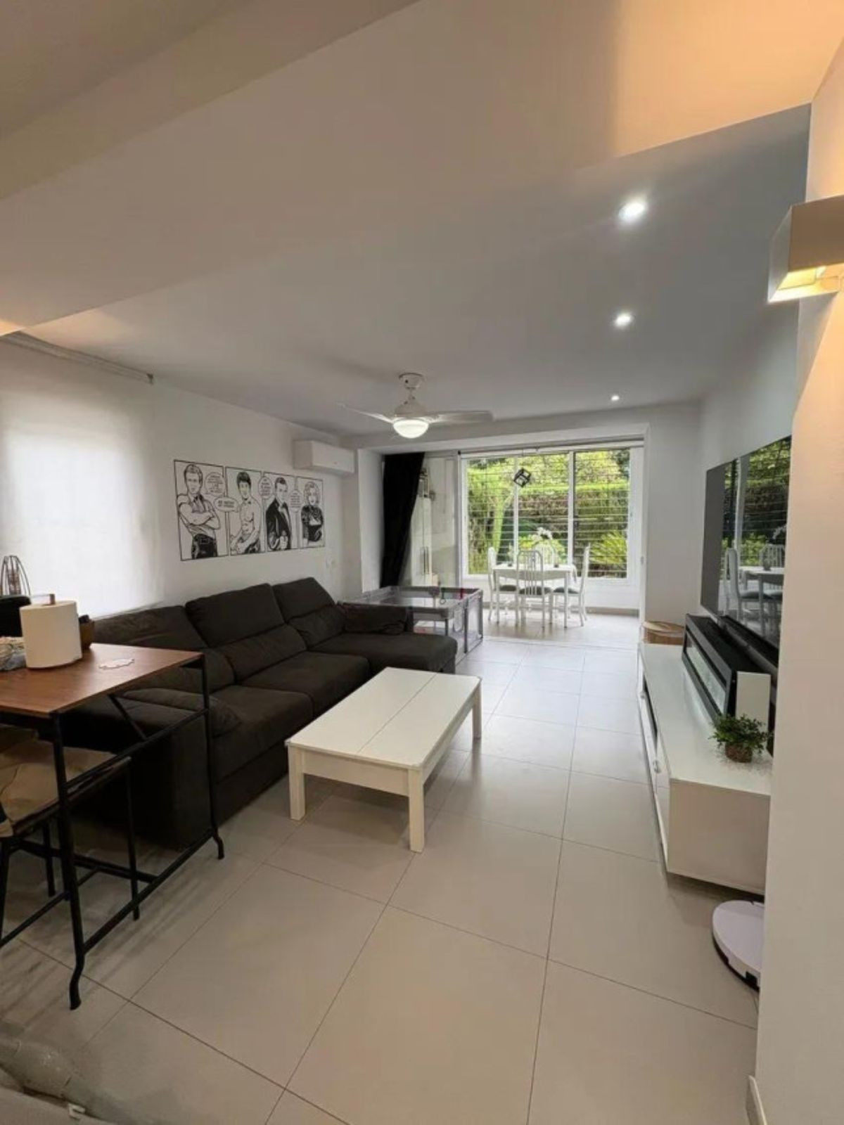 a46bbe1981421d1193b56a02ed34c127 - 1