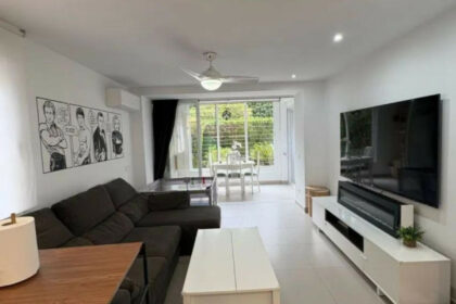 a46bbe1981421d1193b56a02ed34c127 - 11