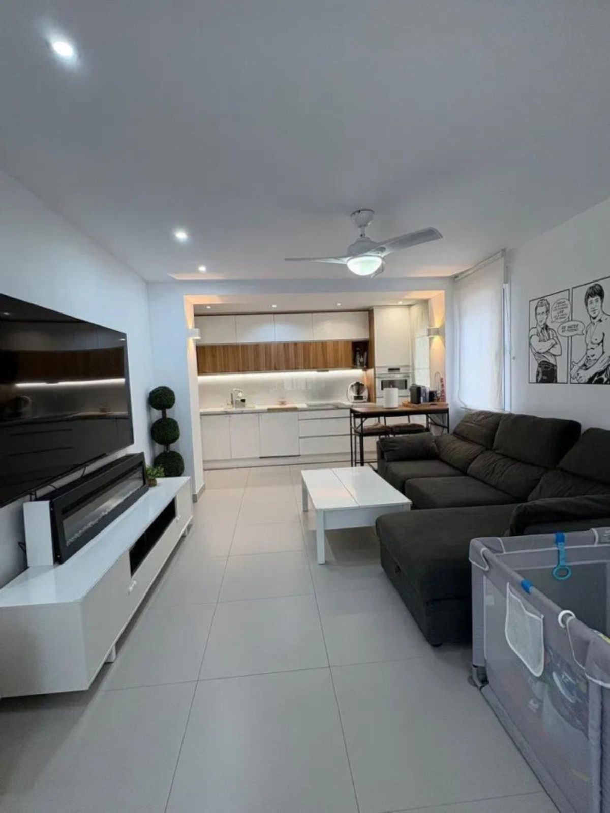 a46bbe1981421d1193b56a02ed34c127 - 12