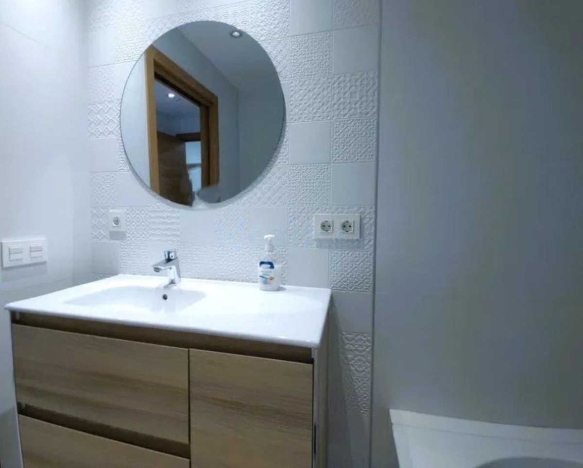 a46bbe1981421d1193b56a02ed34c127 - 23