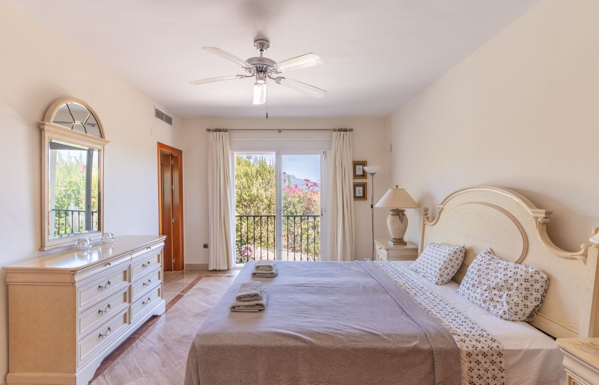 a55cee0dcbafd7754d6878573f8afa4a - 36