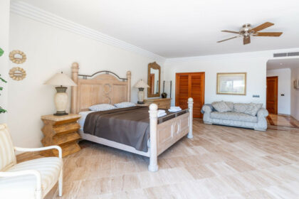 a55cee0dcbafd7754d6878573f8afa4a - 49