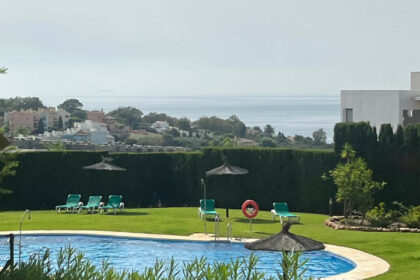 a58ac73f9ee029ce44f65c4d22f42e61 - 23