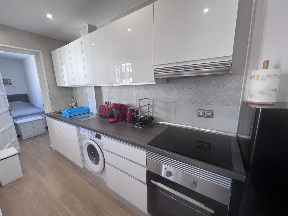 a5ac7c7d56fabe5785fc59810e4fcf20 - 9