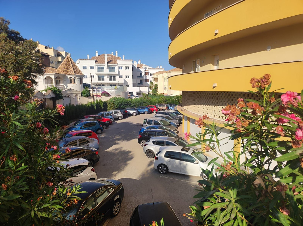 a5b67c21291cdcac99bd6919b43d034d - 15