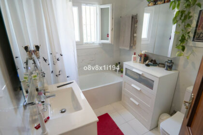 a5cff2b7bd8f5ab20b82152b736e10cf - 25