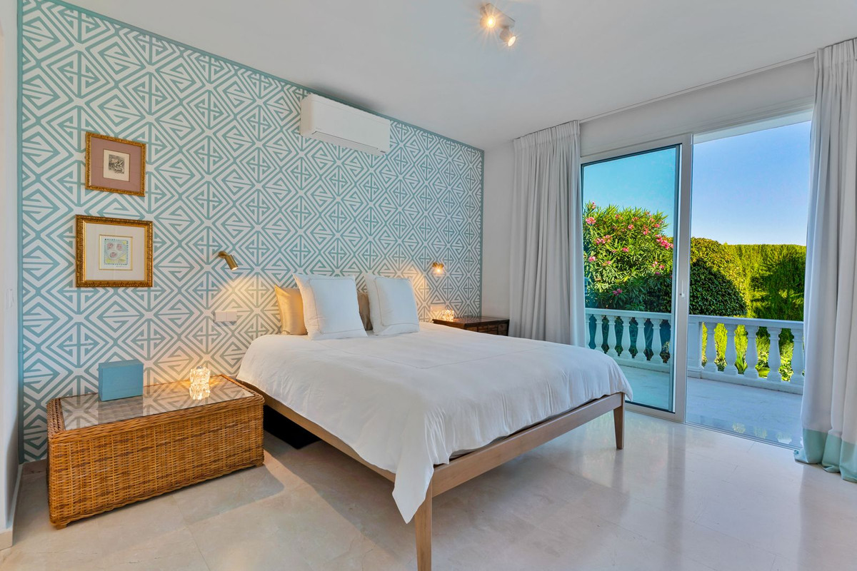 a6098dd2606b4f891792912007e636a5 - 13