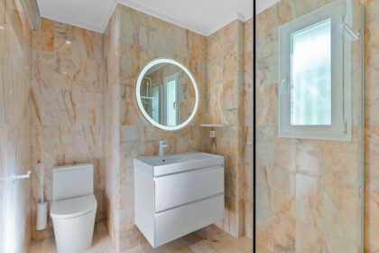 a6098dd2606b4f891792912007e636a5 - 8