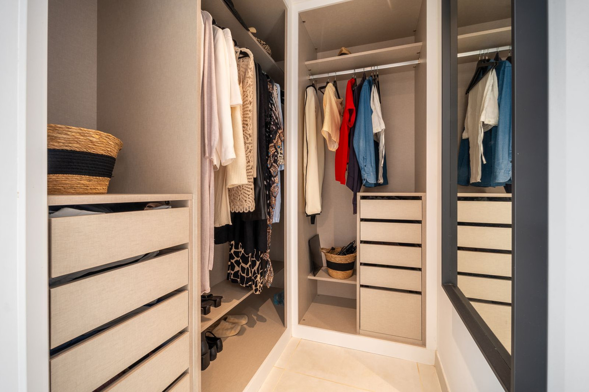 a6b1281f3d2db1641938457335c00758 - 19