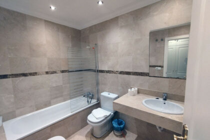 a710814dadbba5c1080291ea7af05cf7 - 14