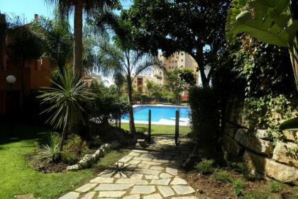 a710814dadbba5c1080291ea7af05cf7 - 19