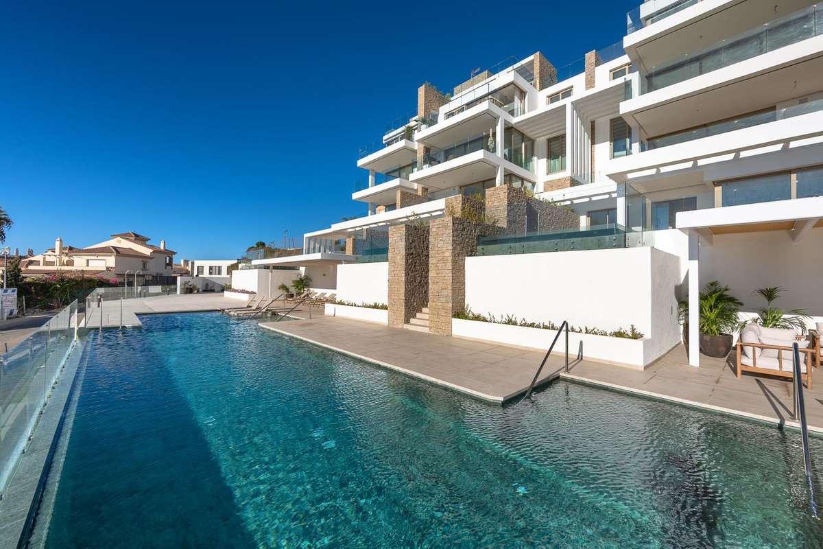 a74b679a46cc78121081728832425ac0 - 18