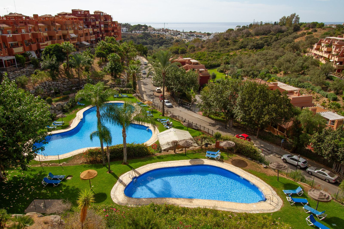 a7edf4997a92930e4cf2f7da5d193f34 - 23