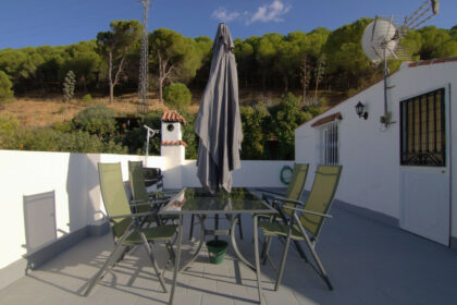 a8ebf531786c6958764546aea835fe2e - 1