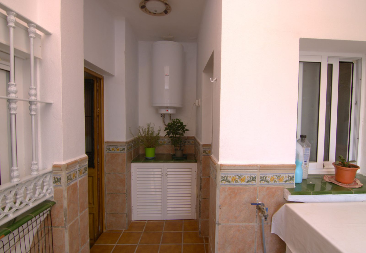 a8ebf531786c6958764546aea835fe2e - 10