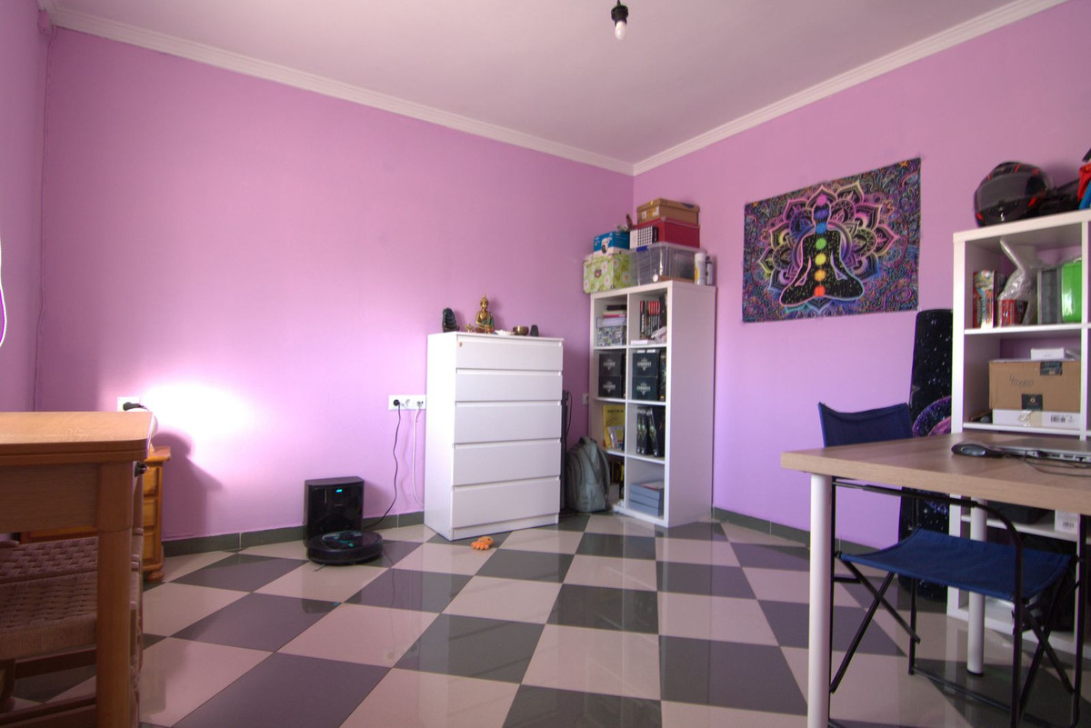 a8ebf531786c6958764546aea835fe2e - 16