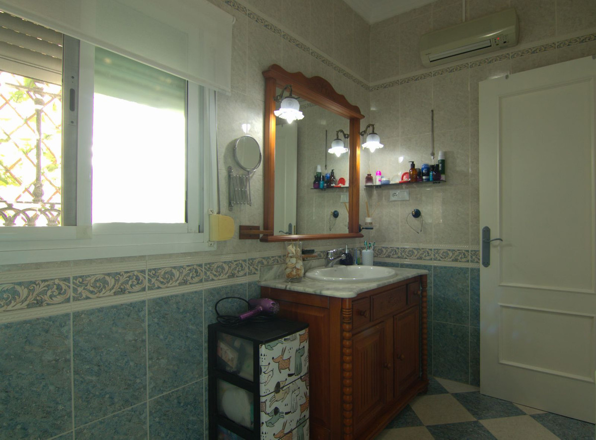 a8ebf531786c6958764546aea835fe2e - 22