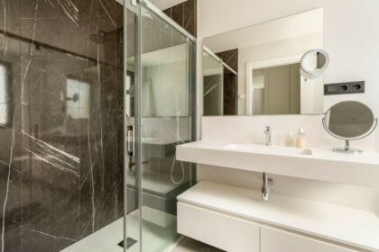 a910ed15bcce95dfeb2f5c9110060d7a - 11