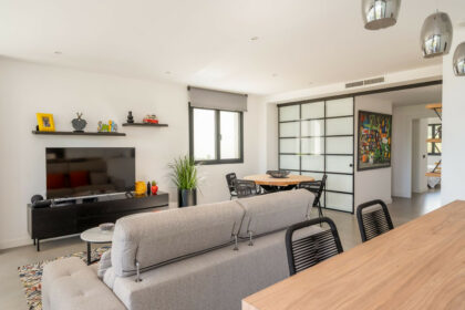 a910ed15bcce95dfeb2f5c9110060d7a - 7