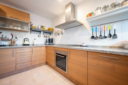 a94cf7180173291a0ae707925cc86b64 - 12