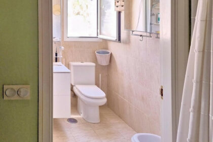 a9f628454ea0224a7b45aa681cbfbab6 - 14