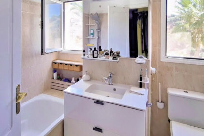 a9f628454ea0224a7b45aa681cbfbab6 - 17