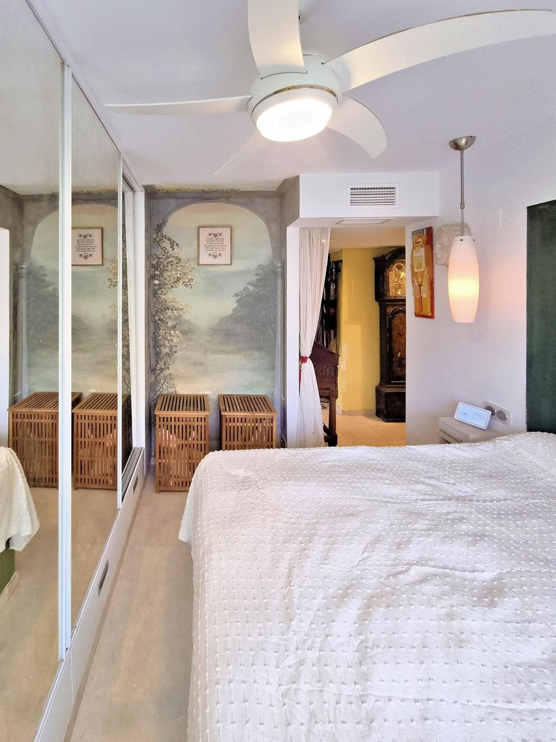 a9f628454ea0224a7b45aa681cbfbab6 - 22