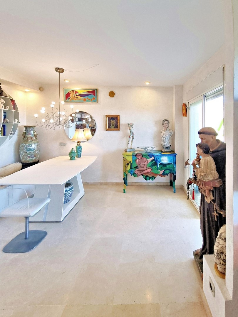 a9f628454ea0224a7b45aa681cbfbab6 - 53