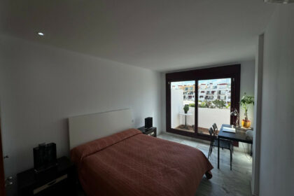 aa3f4922193795290c4d93a53d65e5e7 - 17